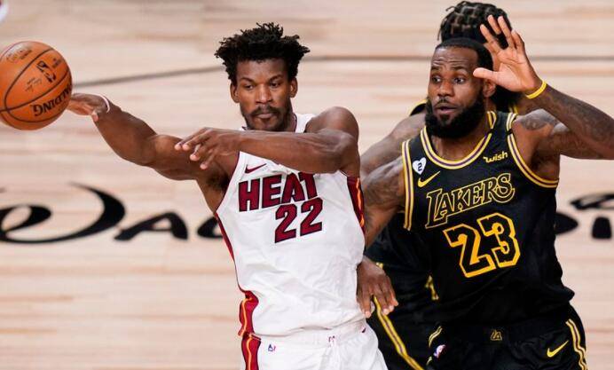  巴特勒准三双热火逆转战胜凯尔特人止颓势